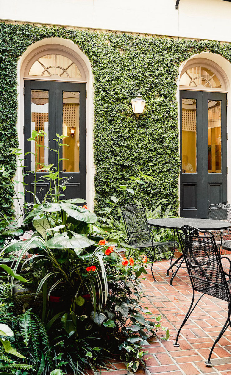 170831_kings_courtyard_inn_downtown_-2-copy