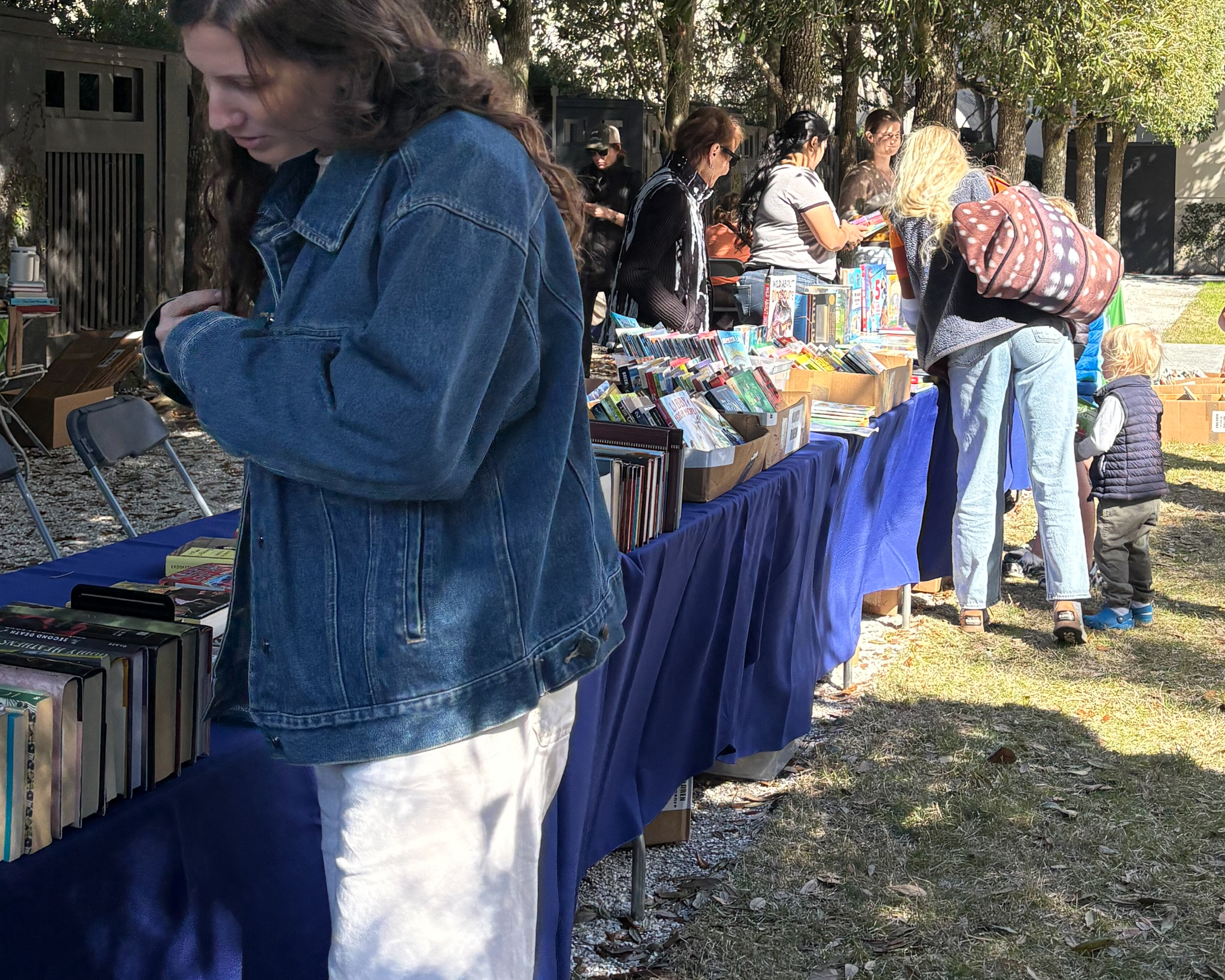Charleston FRIENDS of the Library