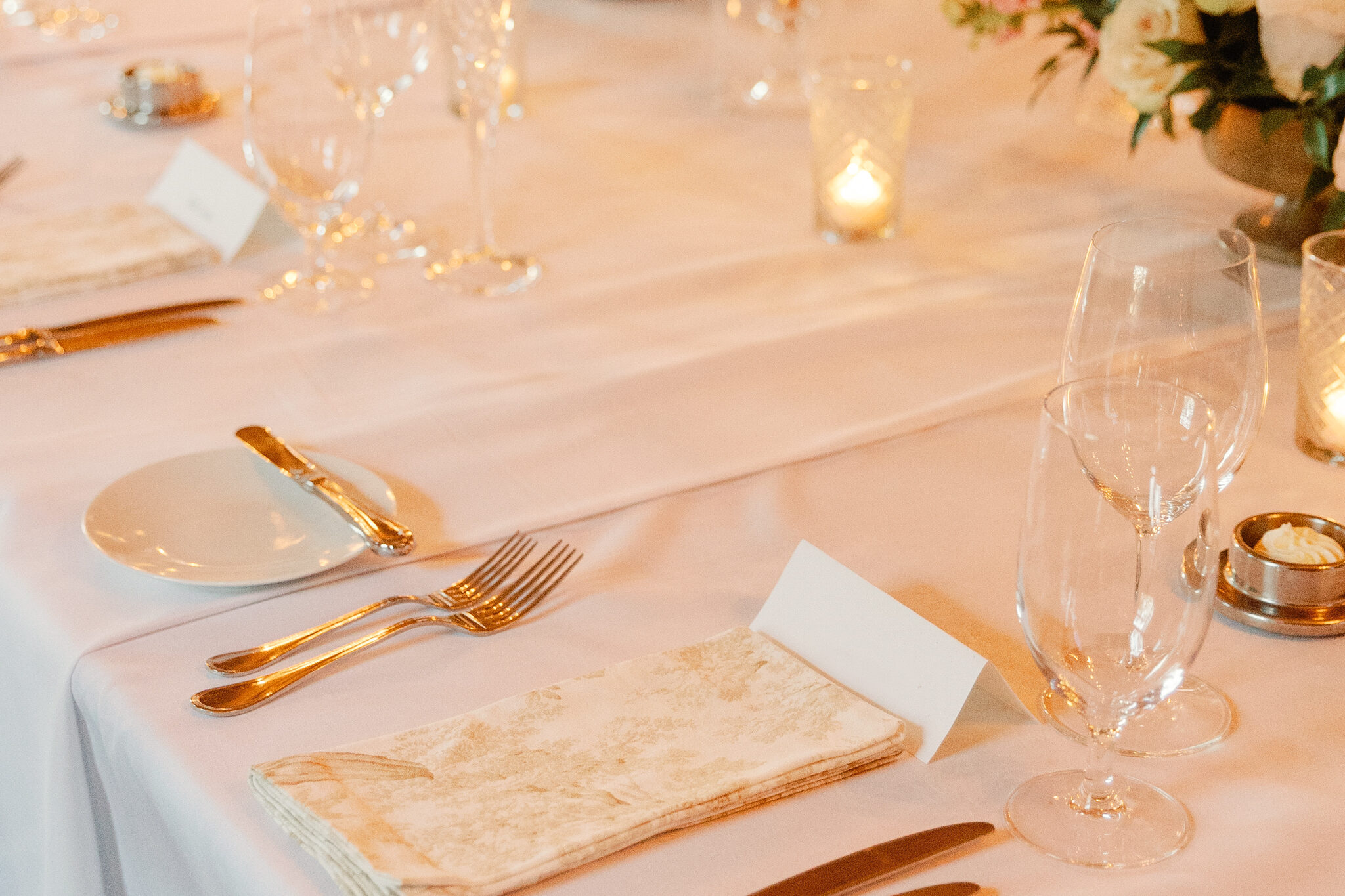 table set up at circa 1886